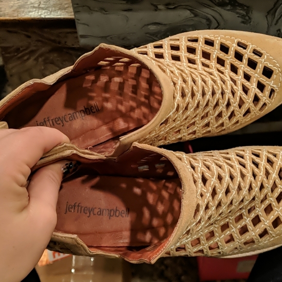 Lattice-work suede Jeffrey Campbell booties - Picture 4 of 5